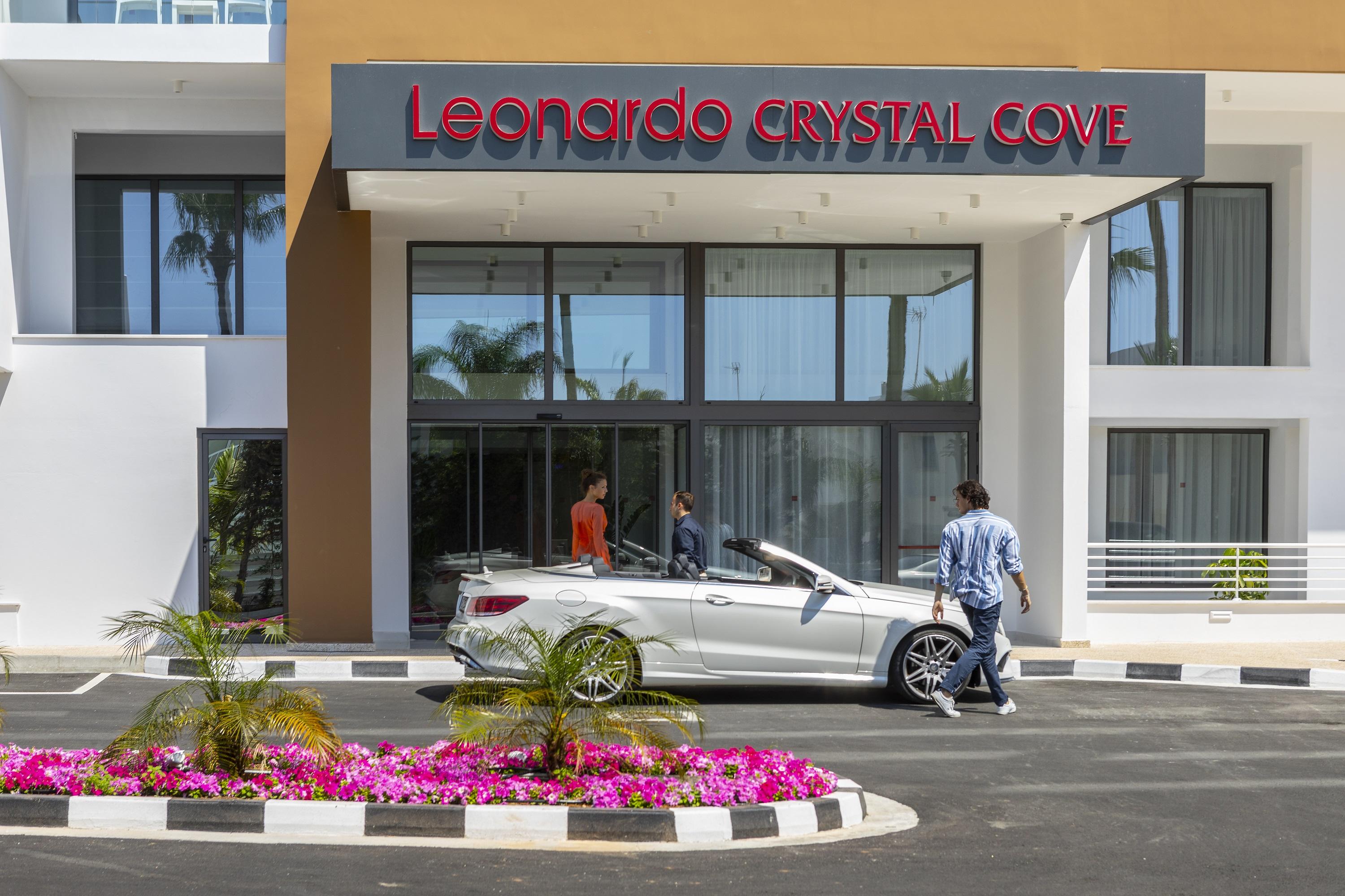 Leonardo Crystal Cove & - Adults Only 4* פרוטאראס